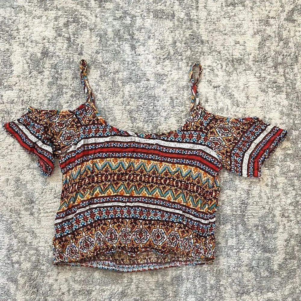 Crop Top   - Picture 2 of 5